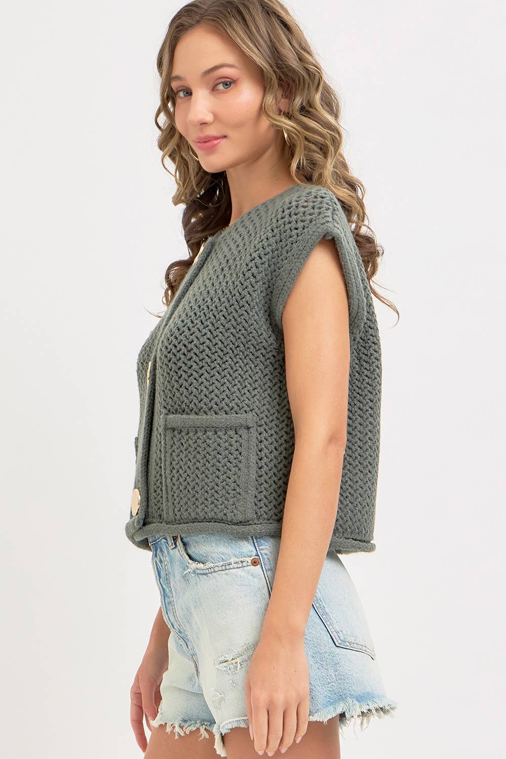 BUTTON CLOSURE KNIT VEST TOP
