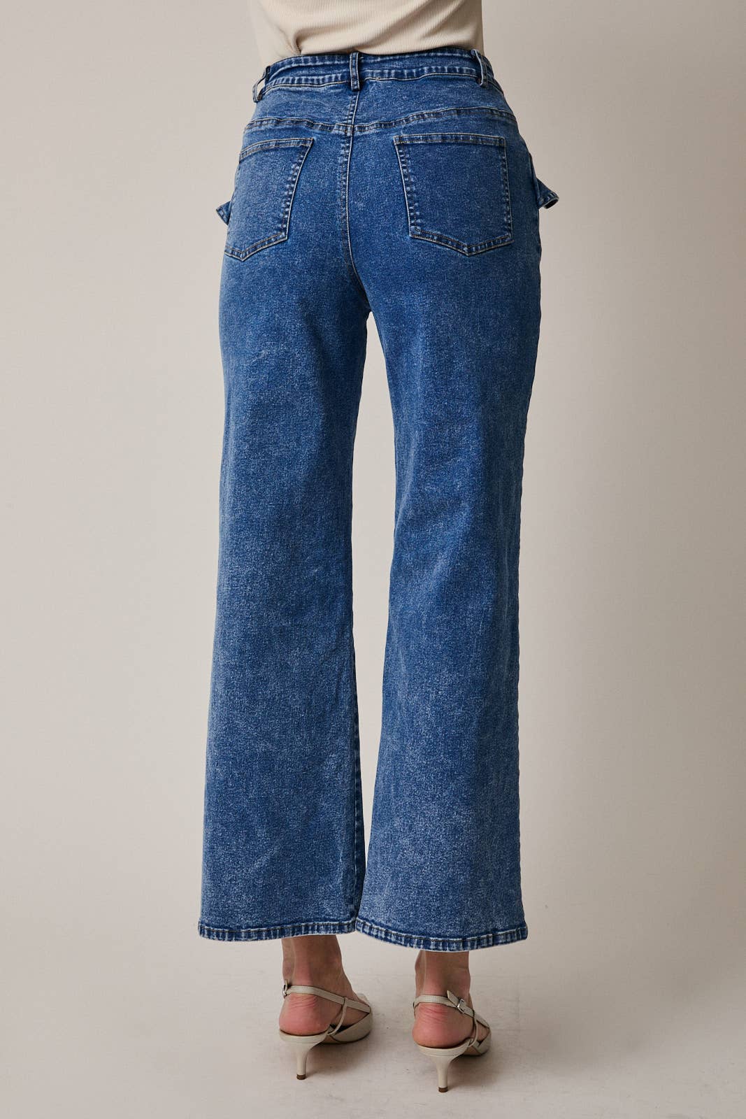RUFFLE WIDE LEG JEANS