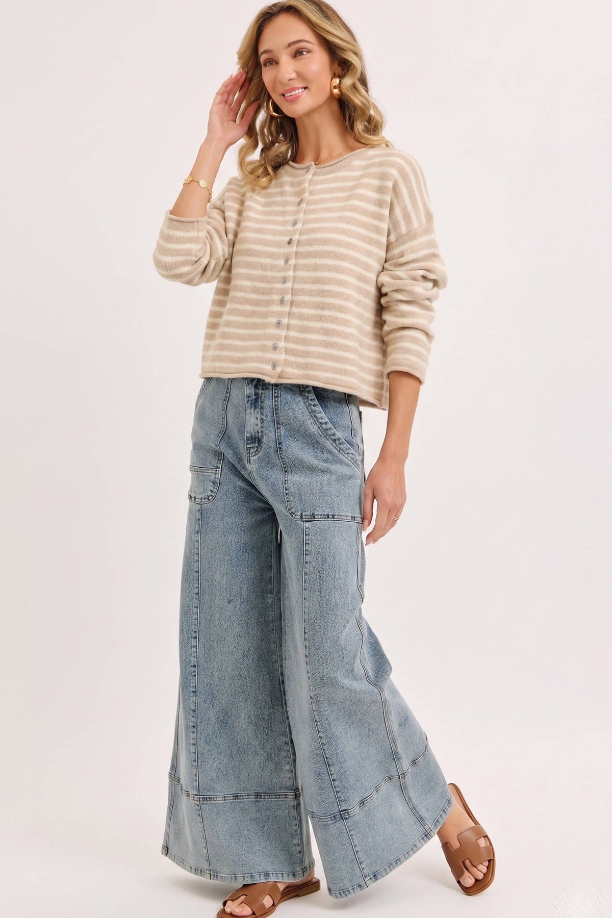 WIDE-LEG HIGH-RISE STRETCH JEANS