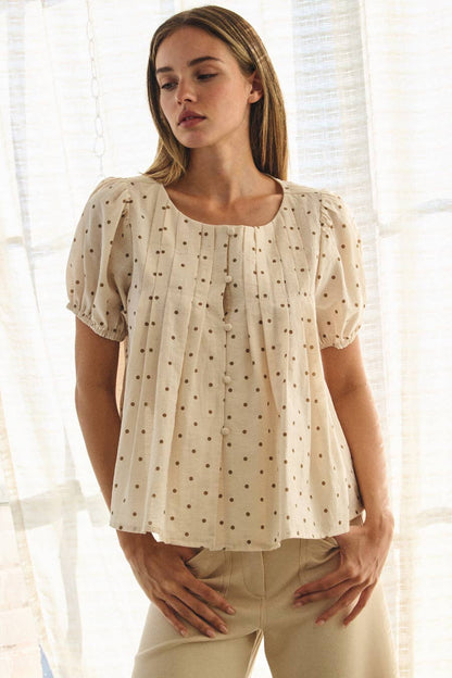 Short-sleeve polka dot top