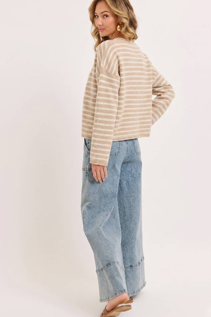 WIDE-LEG HIGH-RISE STRETCH JEANS