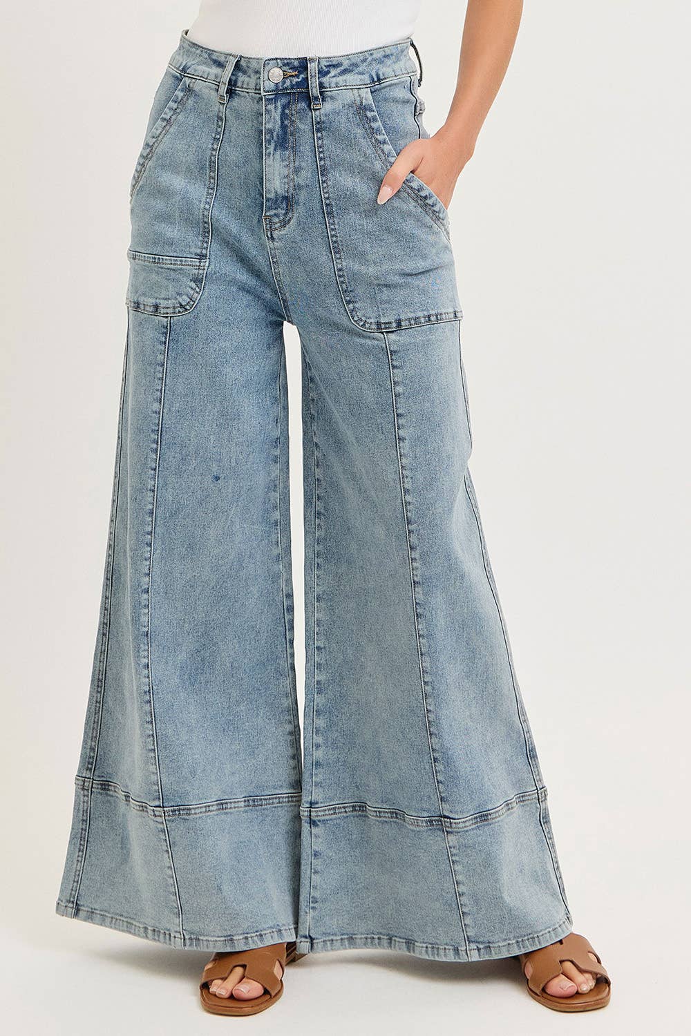 WIDE-LEG HIGH-RISE STRETCH JEANS