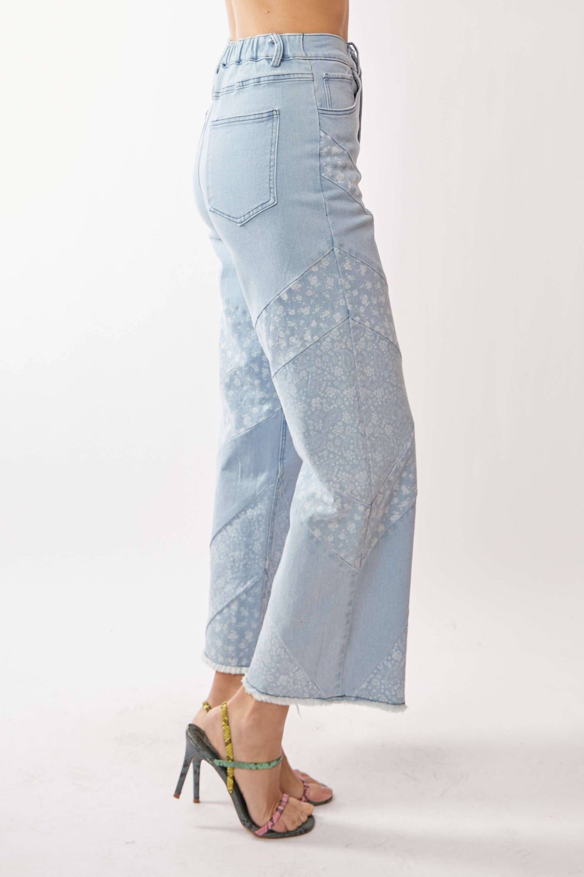 Floral Paisley Patchwork Wide-Leg Cropped Jeans