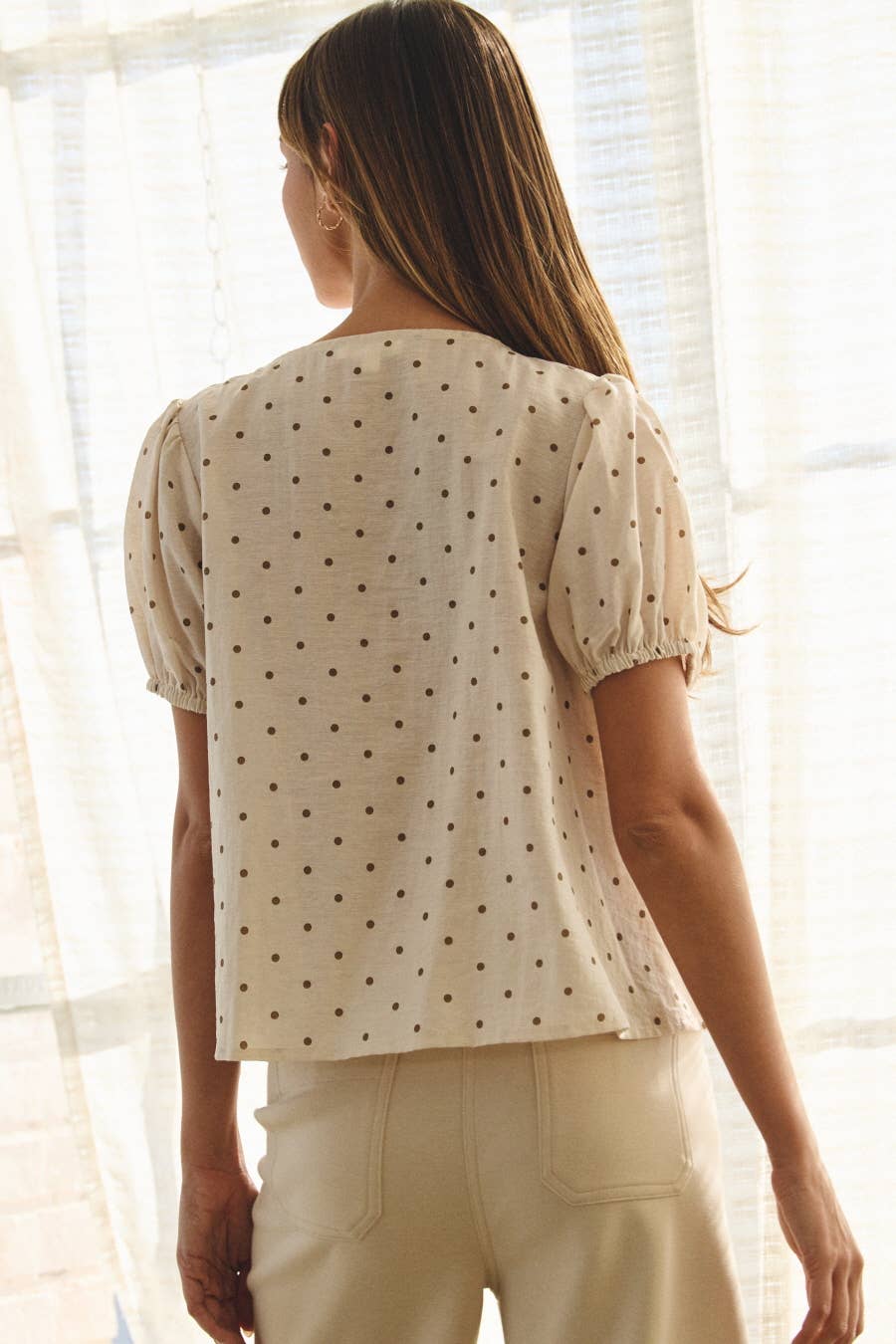 Short-sleeve polka dot top